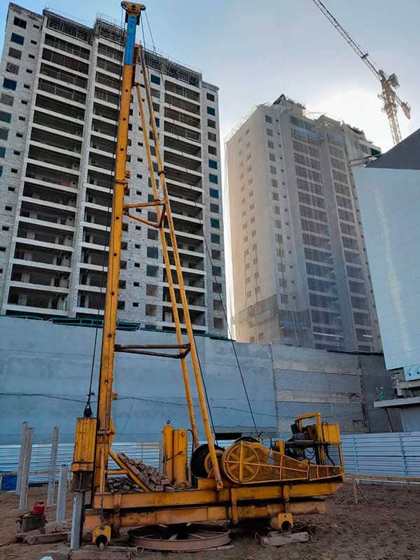 CRAVAÇÃO DE ESTACAS PRÉ-MOLDADAS